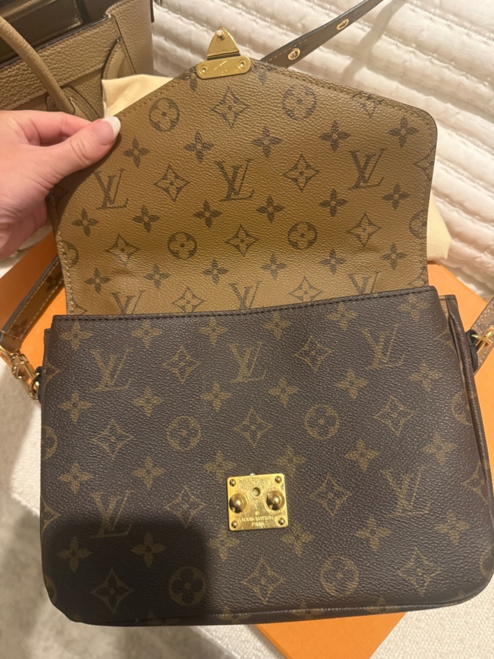 Louis Vuitton Two-Tone Monogram Pochette Métis - Brown & Tan - Picture 9 of 10